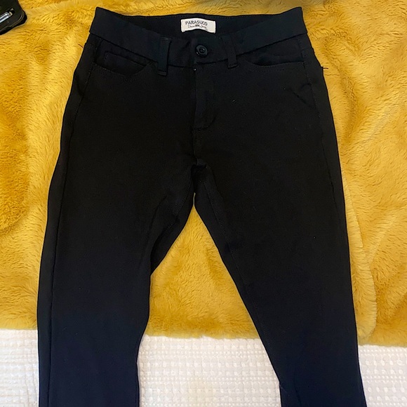 NEVER WORN BLACK JEGGINGS - Picture 2 of 5